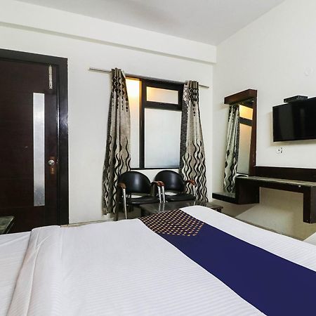 Spot On Hotel Grace Near Star Mall Gurgaon Exterior foto